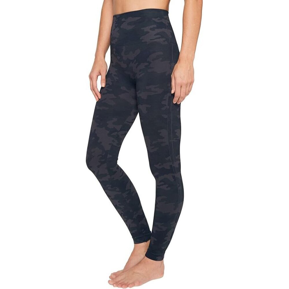 SPANX 'Look at Me Now' Seamless Camo Leggings, size M